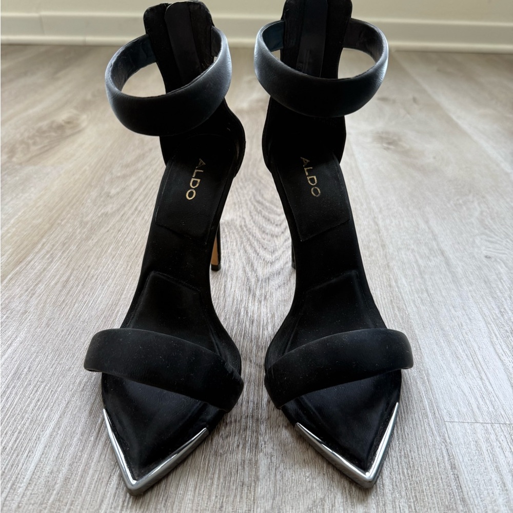Aldo Black Women's Heels Sz 8, Worn once